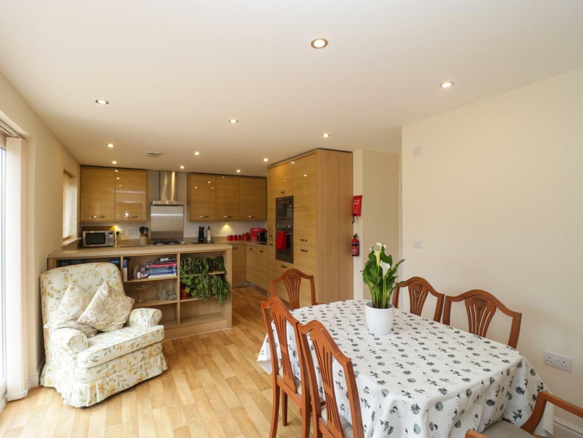House Martins Villa Devizes Exterior foto