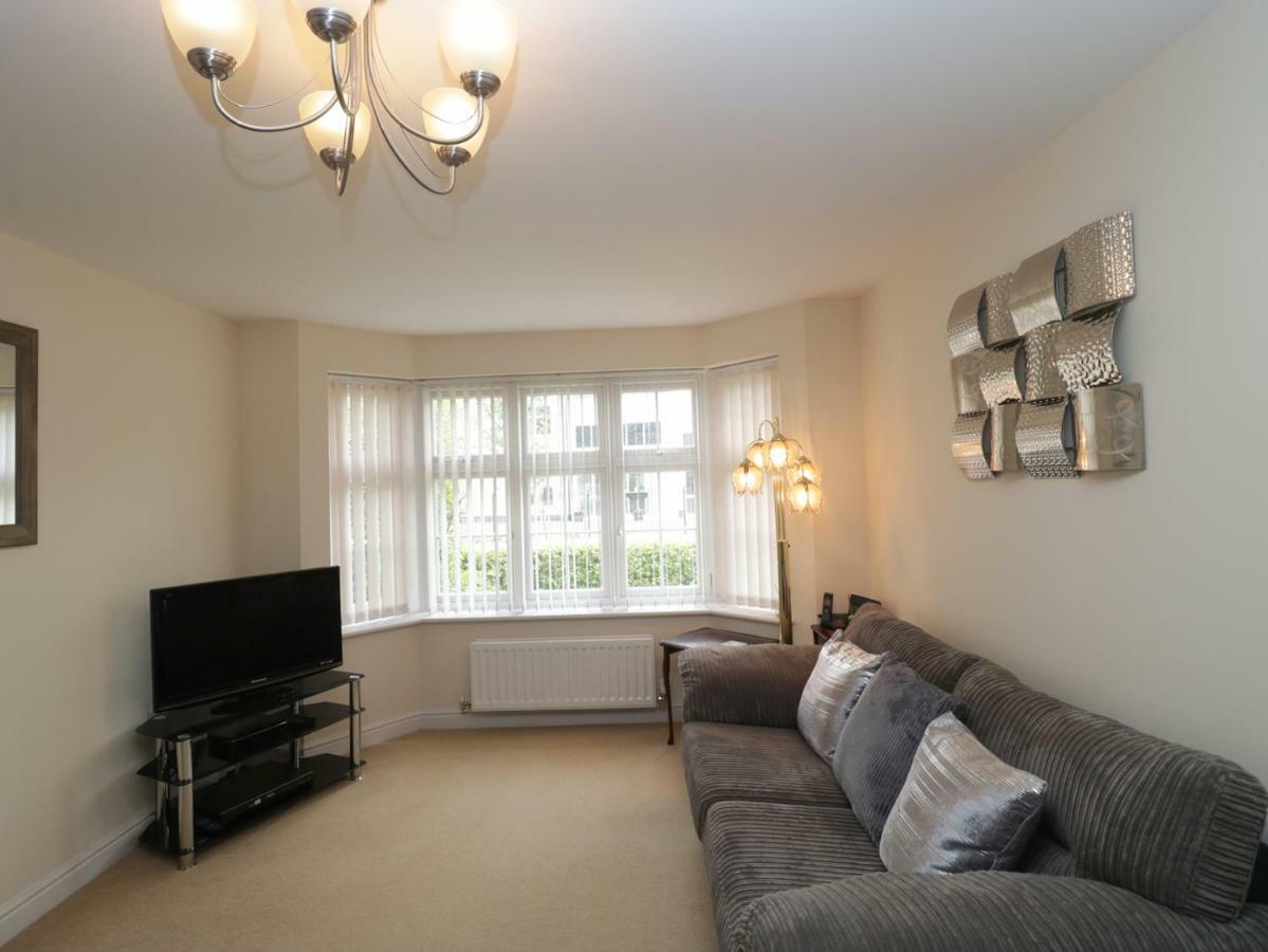 House Martins Villa Devizes Exterior foto